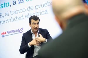 MADRID, 12/03/2026.- Alberto Longo, cofundador y Director General de Formula E, durante su participación en el foro Diálogos EFE 'Movilidad sostenible y Fórmula E' en la sede de la agencia de noticias en Madrid. EFE/ David Fernández