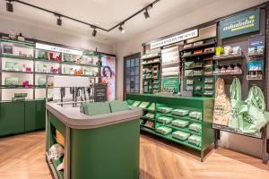 La empresa brasileña O Boticário alcanzó en 2025 el liderazgo global en el sector minorista de belleza con casi 4.000 tiendas físicas en Brasil y en otros 16 países, según un estudio internacional realizado por Euromonitor, informó la compañía este martes. EFE/ O Boticário Forum de Sintra TWL/Rui Leal /SOLO USO EDITORIAL/ NO VENTAS/ SOLO DISPONIBLE PARA ILUSTRAR LA NOTICIA QUE ACOMPAÑA (CRÉDITO OBLIGATORIO)