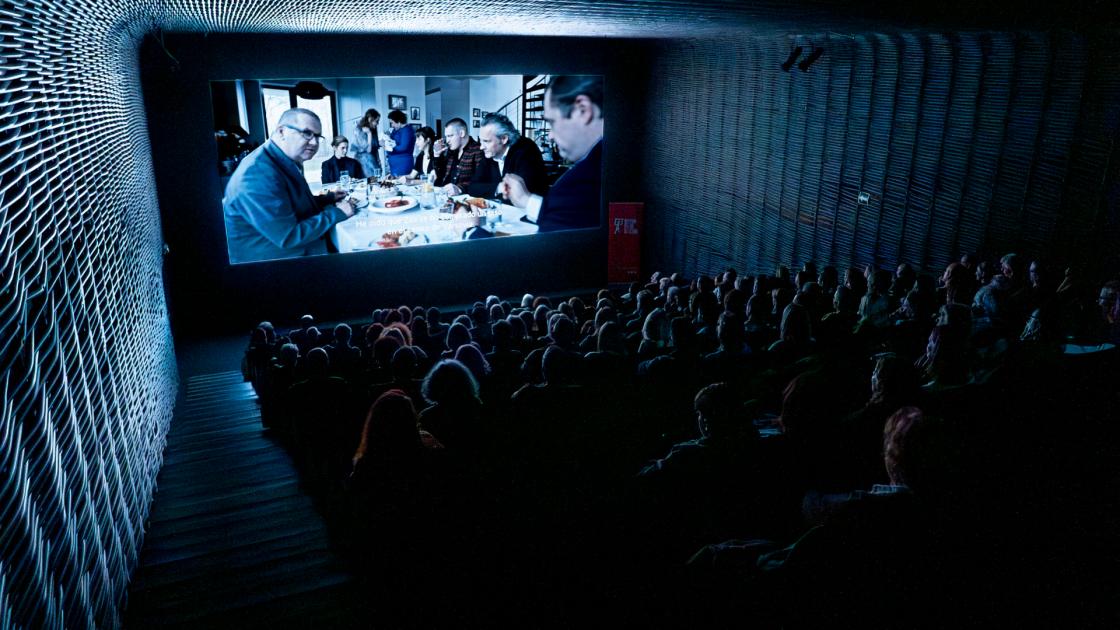 Imagen de la proyección de la película polaca Dom Dobry, en Cineteca Madrid.