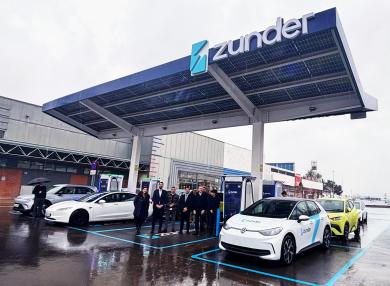 Zunder inaugura su estación de carga en Sedaví (Valencia) tras reconstruir los daños causados por la DANA