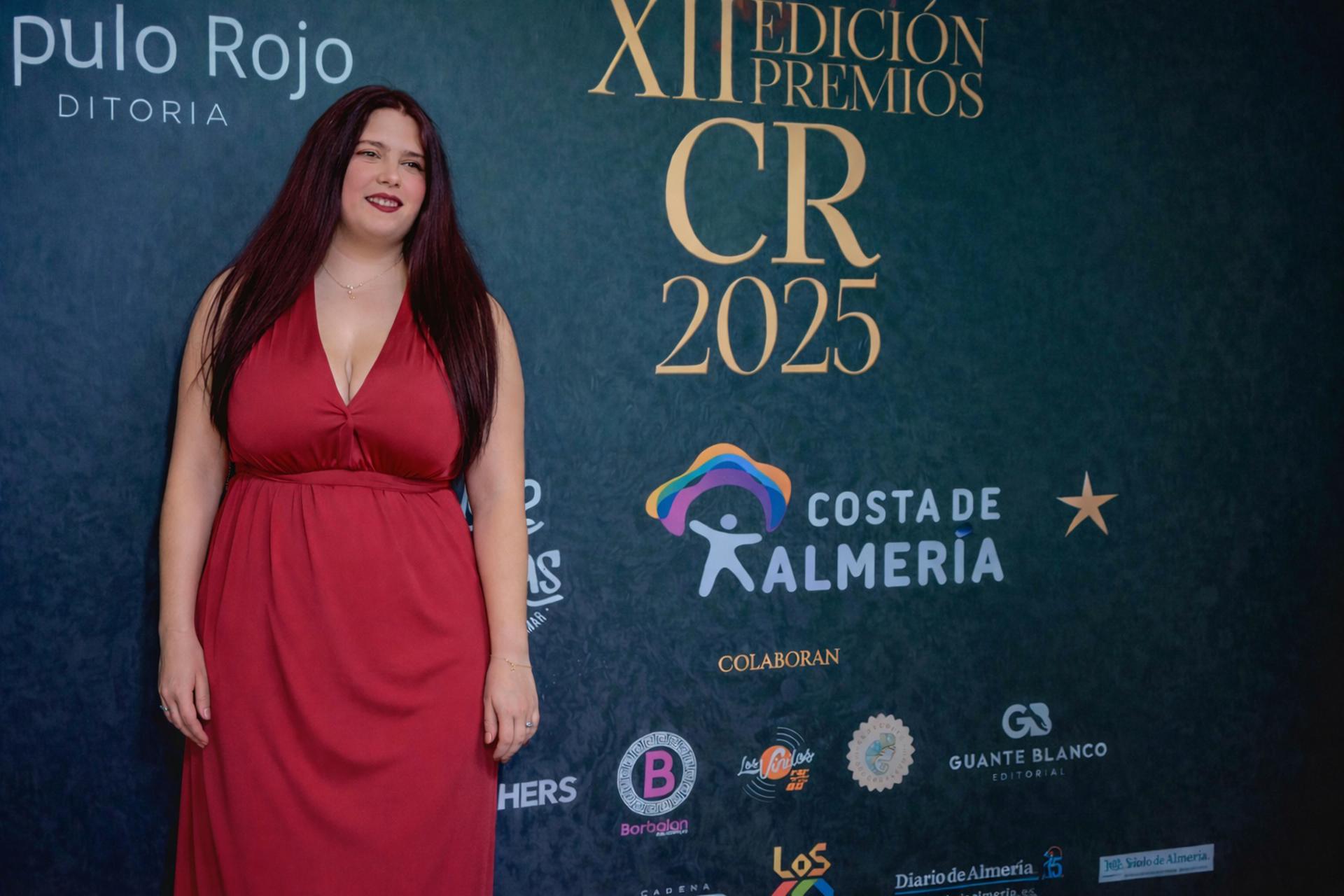 Entre cicatrices y palabras, se publica Historias de una adolescente, el retrato generacional de una joven autora.