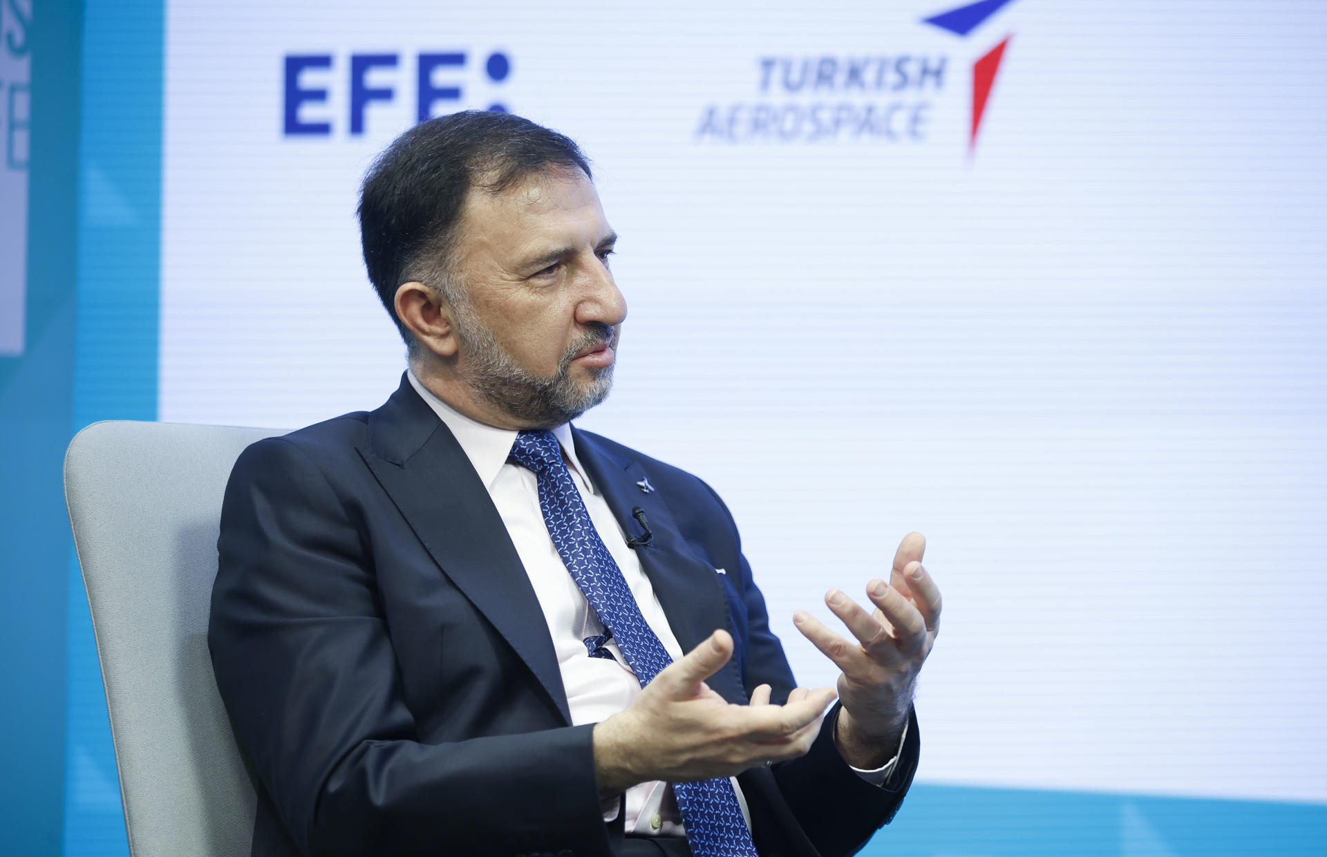 Turkish Aerospace President and CEO Mehmet Demiroğlu during the EFE Dialogues Defense event From Ankara to Talavera la Real: The Hürjet and the New Era of Spanish Defense, said that although the Saeta II trainer aircraft is based on Turkish technology, its evolution and development will be Spanish, through maintenance coordinated by Airbus and the ability to introduce modifications according to the needs of Spain’s Armed Forces. Turkish Aerospace signed a contract on Tuesdat with the Spanish government for the acquisition of 30 Hürjet training aircraft, which in Spain will be renamed Saeta II, in tribute to the first Spanish jet aircraft, the Hispano Aviación HA-200 Saeta. EFE/David Fernández