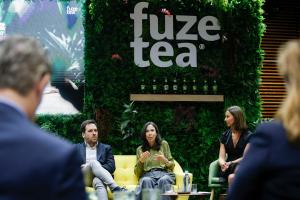Elena Baz, directora de marketing Stills en Coca Cola Iberia, participa este miércoles, en la presentación del estudio sobre datos de consumo de "té listo para beber" en España organizado por Fuze Tea, en la sede de Coca Cola, en Madrid. EFE/ David Fernández