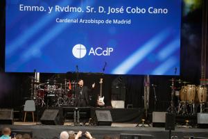 MADRID, 11/04/2026.- Jose Cobo Cano, Cardenal Arzobispo de Madrid, interviene en la "IV Fiesta de la Resurrección" que celebra la Asociación Católica de Propagandistas (ACdP) este sábado en la Plaza de Cibeles de Madrid. EFE/David Fernández