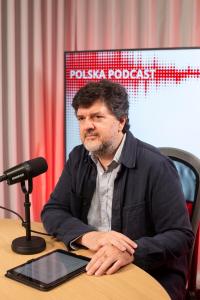En la imagen, el periodista radiofónico Antonio Asensio, presentador del programa sonoro 'Polska Podcast'.IMAGEN CEDIDA POR EL INSTITUTO POLACO DE CULTURA. AUTORA: ELISA MIRALLES