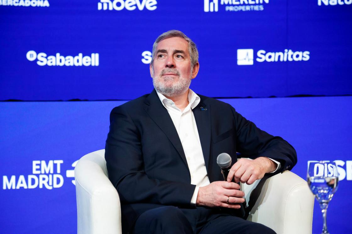 El presidente del Gobierno de Canarias, Fernando Clavijo, participa este viernes en el foro Foro Wake up de 'El Español' que tiene lugar en la Casa de América, en Madrid. EFE/David Fernández