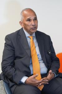 El director general del Instituto Interamericano de Cooperación para Agricultura (IICA), Muhammad Ibrahim, subraya en una entrevista con EFE cómo la guerra contra Irán amenaza al sector en Latinoamérica y el Caribe en diversos frentes y destaca la importancia de reforzar la cooperación transnacional para combatir otro gran desafío: las plagas. EFE/ Octavio Guzmán