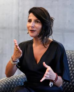 La ministra de Ambiente de Colombia, Irene Vélez, habla durante una entrevista con EFE, en Bogotá (Colombia). EFE/ Mauricio Dueñas Castañeda