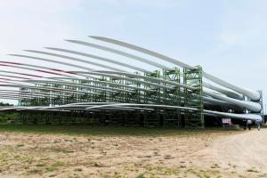 Fotografía sin fecha específica de toma cedida por Ecopetrol que muestra maquinaria en el proyecto eólico Windpeshi en La Guajira (Colombia). EFE/ Ecopetrol /SOLO USO EDITORIAL/NO VENTAS/ SOLO DISPONIBLE PARA ILUSTRAR LA NOTICIA QUE ACOMPAÑA (CRÉDITO OBLIGATORIO)