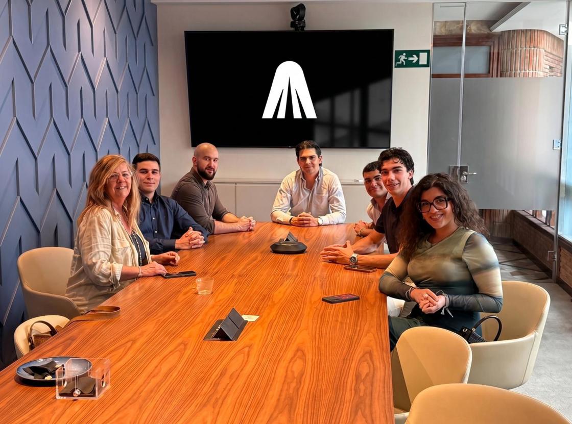 Pie de foto: Parte del equipo de MaseraiAutor: Maserai Digital