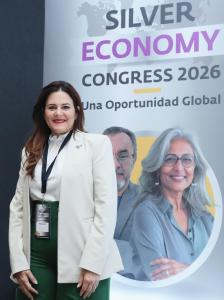 La segunda vicepresidenta de estrategia de negocios para la mujer del Banco BHD, Elizabeth Rojas, posa durante el foro Silver Economy Congress 2026 este miércoles, en Ciudad de México (México). EFE/ Mario Guzmán