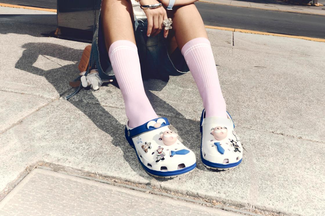 La colaboración más inesperada llega a México: Dr. Simi y Crocs son autenticidad al 100 %. / SOLO USO EDITORIAL EFE