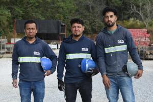 Tras enfrentar la dureza de la deportación desde Estados Unidos, varios guatemaltecos han encontrado en sectores como la construcción una oportunidad para restablecer sus vidas en su país natal, que se beneficia además de la implementación de innovadoras técnicas adquiridas por estos trabajadores en el extranjero. EFE/ Alex Cruz