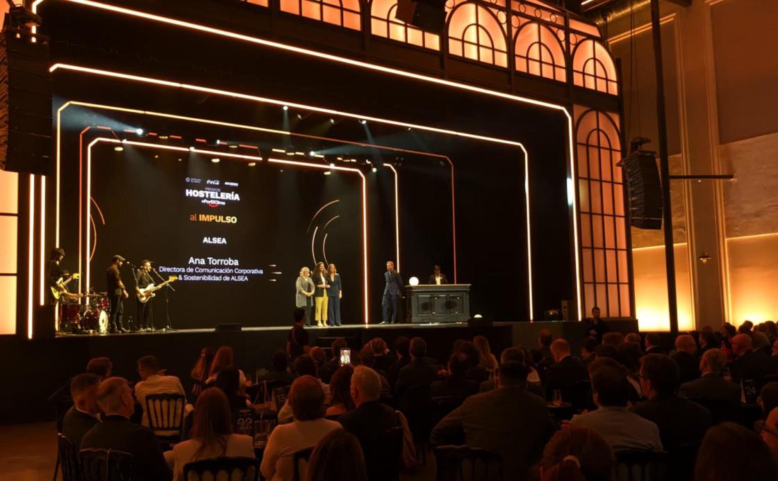 Madrid ha acogido la tercera edición de los premios Hostelería #PorElClima, que han reconocido la labor de cinco referentes nacionales y 17 establecimientos autonómicos (uno por cada región) como reconocimiento a su compromiso y a las prácticas para reducir su impacto ambiental.EFE 