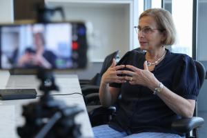 La investigadora de la Catholic University of America (Washington D.C), Sophia Aguirre, habla durante una entrevista con EFE el 22 de mayo de 2026, en la sede del proyecto 'Guatemaltecos por la Nutrición', en Ciudad de Guatemala (Guatemala). EFE/ Mariano Macz