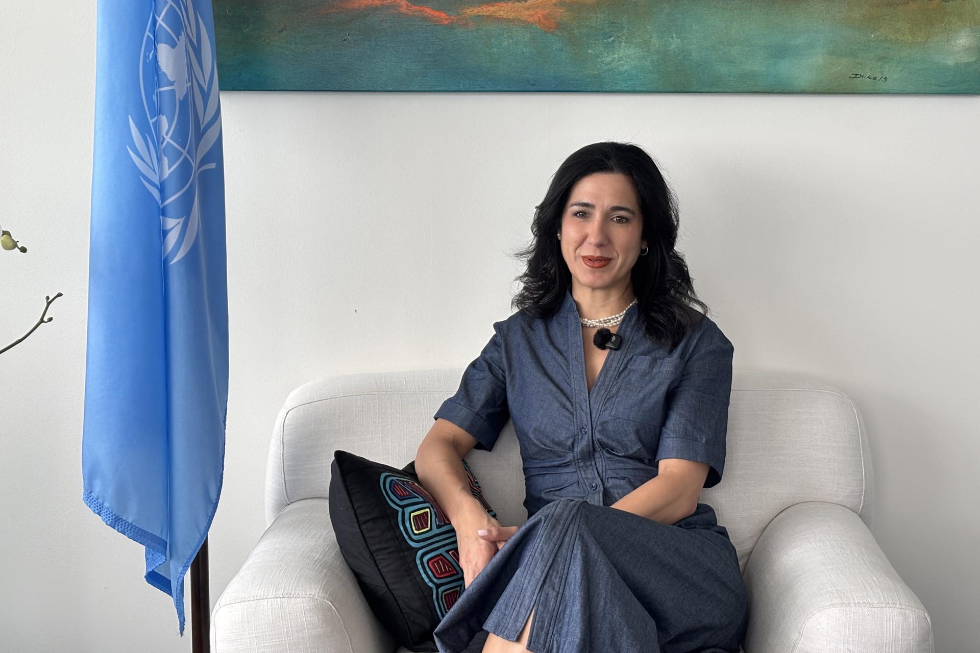 La directora regional del Programa de las Naciones Unidas para el Desarrollo (PNUD) para América Latina y el Caribe, Michelle Muschett, habla durante una entrevista con EFEen Nueva York (Estados Unidos). EFE/ Jan Téllez Asensio