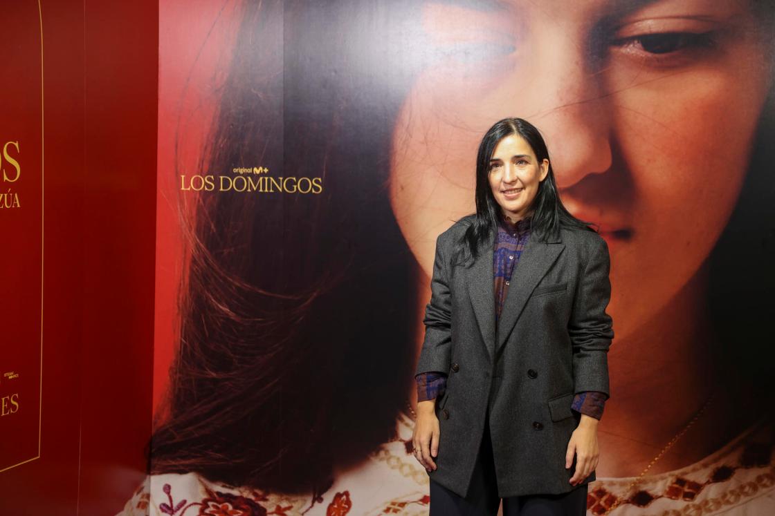 La directora de la película, Alauda Ruiz de Azúa, a su llegada al photocall de la película 'Los domingos', este martes en Madrid. EFE/ Víctor Lerena 