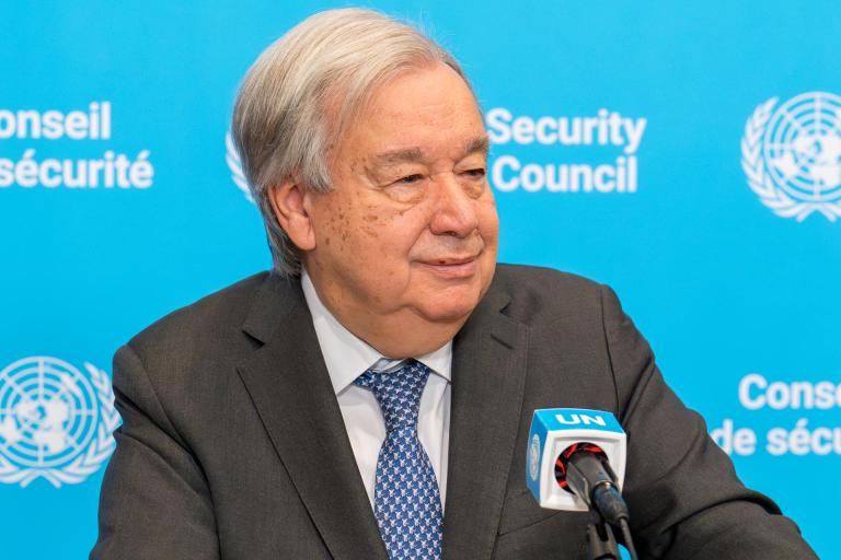 Fotografía cedida por la ONU que muestra al secretario general de la Organización de las Naciones Unidas, António Guterres, reaccionando en una rueda de prensa el jueves 30 de abril, en Nueva York (EE.UU.). EFE/ Mark Garten/ ONU /SOLO USO EDITORIAL/ NO VENTAS/ SOLO DISPONIBLE PARA ILUSTRAR LA NOTICIA QUE ACOMPAÑA (CRÉDITO OBLIGATORIO)