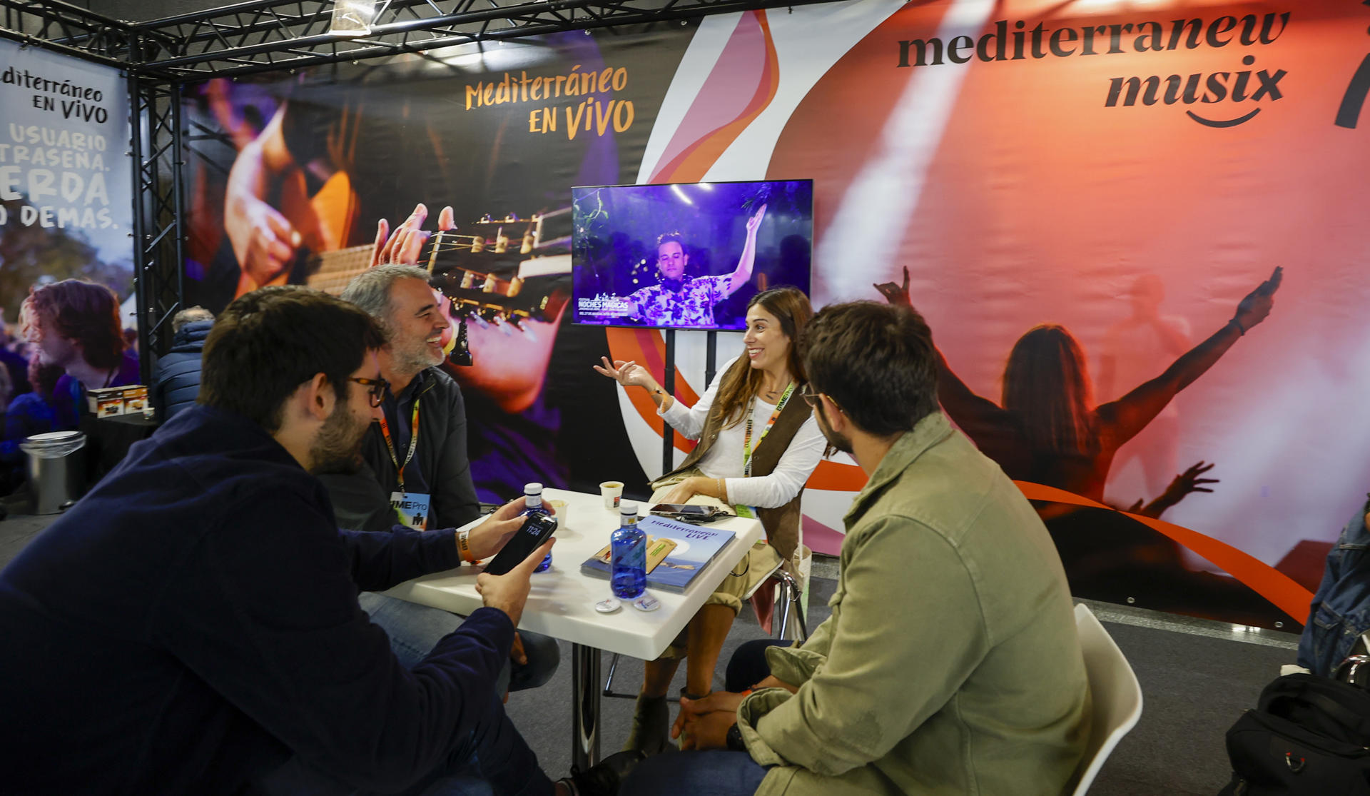 La música en español vuelve a tomar a Bogotá como uno de sus principales escenarios globales con la celebración del BIME, el mayor encuentro de la industria musical iberoamericana que cumple cinco años en la capital colombiana con diferentes lugares de la ciudad como protagonistas. EFE/Luis Tejido/ARCHIVO