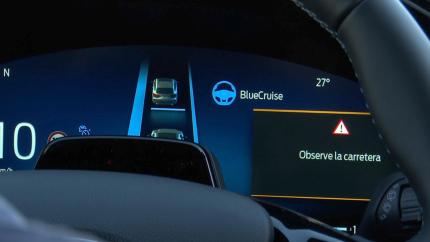 Ford lanza el primer coche fabricado en España homologado para circular sin manos en autovías