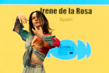 Más allá de la escucha: Irene de la Rosa acerca el flamenco a personas sordas en Bruselas