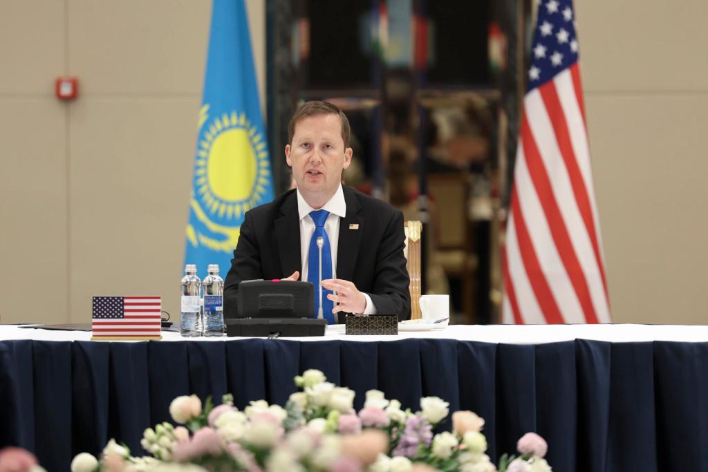 ASTANA, 10/06/2026.- U.S. Special Envoy for South and Central Asia Sergio Gor attends a meeting in Astana, Kazakhstan, on Wednesday, June 10, 2026, to deepen cooperation between the United States and the five Central Asian countries on the supply of strategic raw materials. EFE/Kulpash Konyrova.