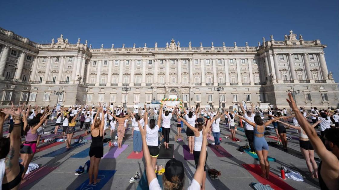 La Embajada de la India celebra el Día Internacional del Yoga con actividades gratuitas en toda España