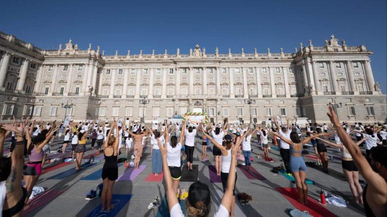La Embajada de la India celebra el Día Internacional del Yoga con actividades gratuitas en toda España