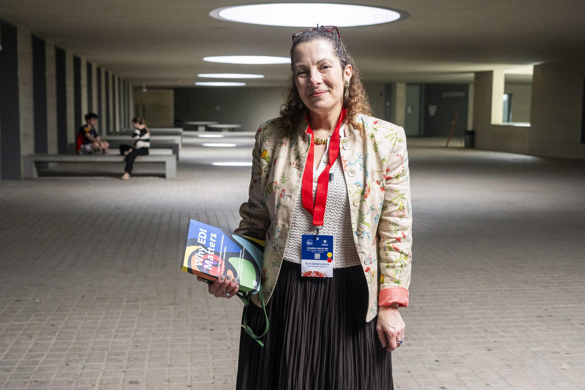 GRANADA, 18/06/2026.-  Beth Simone Noveck, especialista en ‘IA democrática’ antes de su conferencia en la Asamblea General del Grupo Coimbra, sobre "El impacto de la universidad: de la creación de conocimiento a la resolución de problemas".  EFE/ Miguel Angel Molina