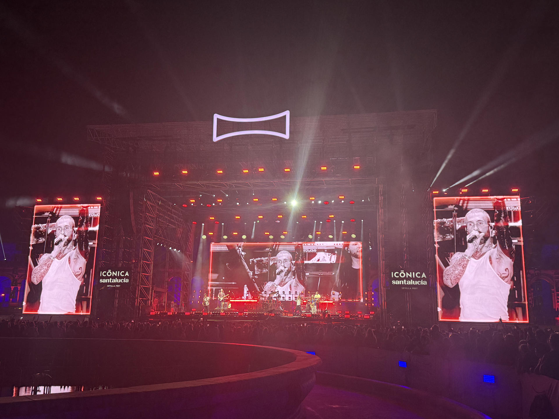 Maroon 5 ha llenado la Plaza de España de Sevilla en una de las citas más esperadas del Icónica Santalucía Sevilla Fest, camino de las bodas de plata como uno de los grupos de su estilo más consolidados del mundo. EFE/ICÓNICA SANTALUCÍA SEVILLA FEST/IMAGEN CEDIDA/CRÉDITO OBLIGATORIO/SOLO USO EDITORIAL