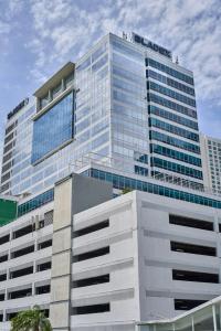 Fotografía cedida por Bladex que muestra la fachada de la Torre V de Bladex en Ciudad de Panamá (Panamá). EFE/ Bladex SOLO USO EDITORIAL NO VENTAS/ SOLO DISPONIBLE PARA ILUSTRAR LA NOTICIA QUE ACOMPAÑA (CRÉDITO OBLIGATORIO)