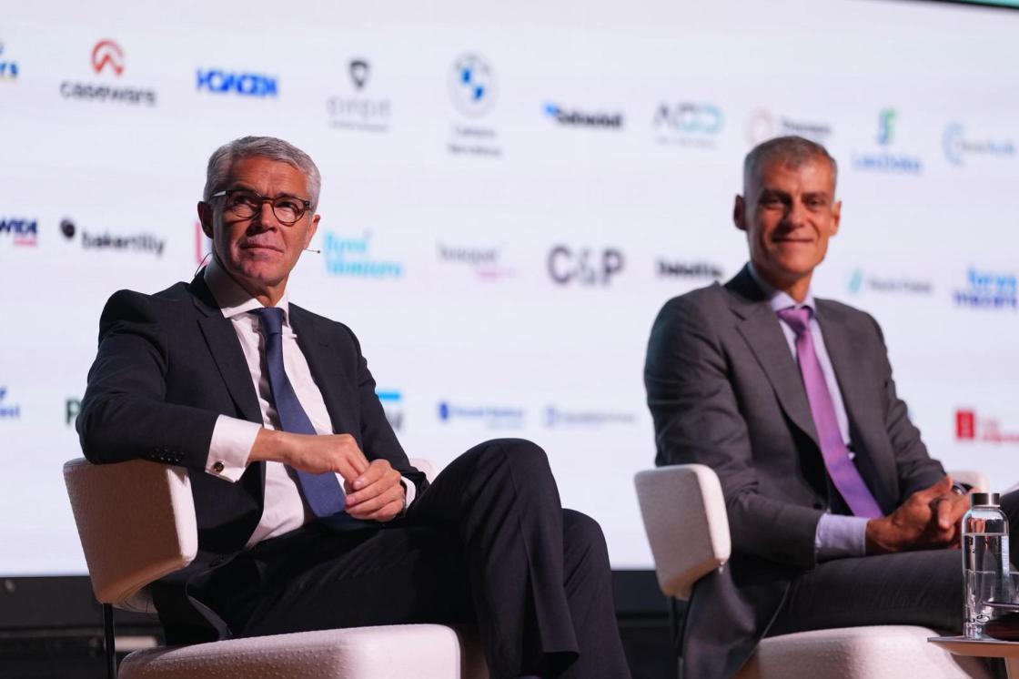 Joan Vall (i), presidente del Colegio de Auditores Jurados de Cataluña; y Víctor Alió, presidente del Instituto de Auditores Jurados de España, durante la inauguración del 36.º Fórum de la Auditoría que se celebra hoy y mañana en Sitges. EFE/Foro de Auditoría/SOLO USO EDITORIAL/SOLO DISPONIBLE PARA ILUSTRAR LA NOTICIA QUE ACOMPAÑA (CRÉDITO OBLIGATORIO) 