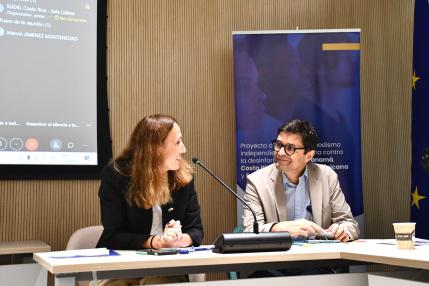 Expertos urgen abrir debate sobre regulación de redes sociales en jóvenes de Latinoamérica