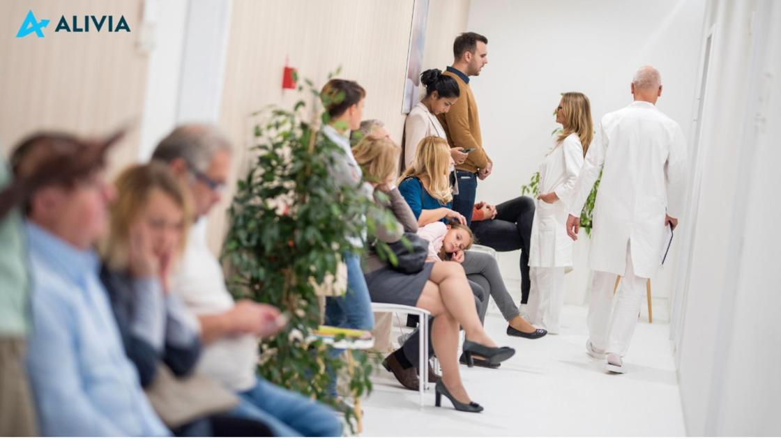 Pie de foto: La presión asistencial en oncología deja dudas fuera de consultaAutor: Fundación Oncológica Alivia