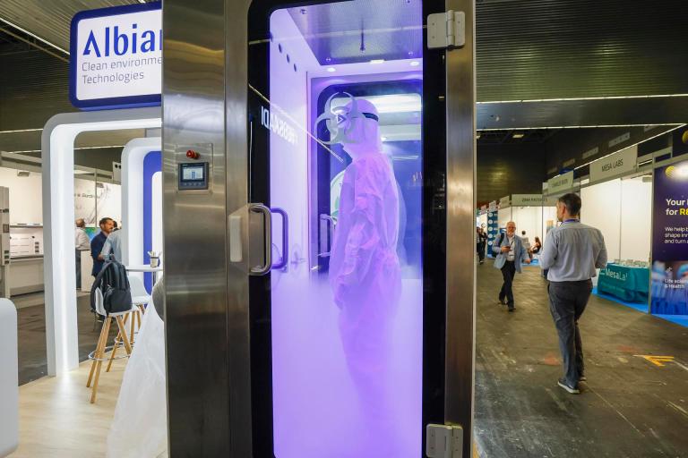 BARAKALDO (BIZKAIA), 29/09/2026.- El BEC de Barakaldo (Bizkaia) ha acogido este martes la inauguración de Biospain 2026, el encuentro internacional de biotecnología más relevante de España, que celebra su primera edición anual. EFE/ Miguel Toña