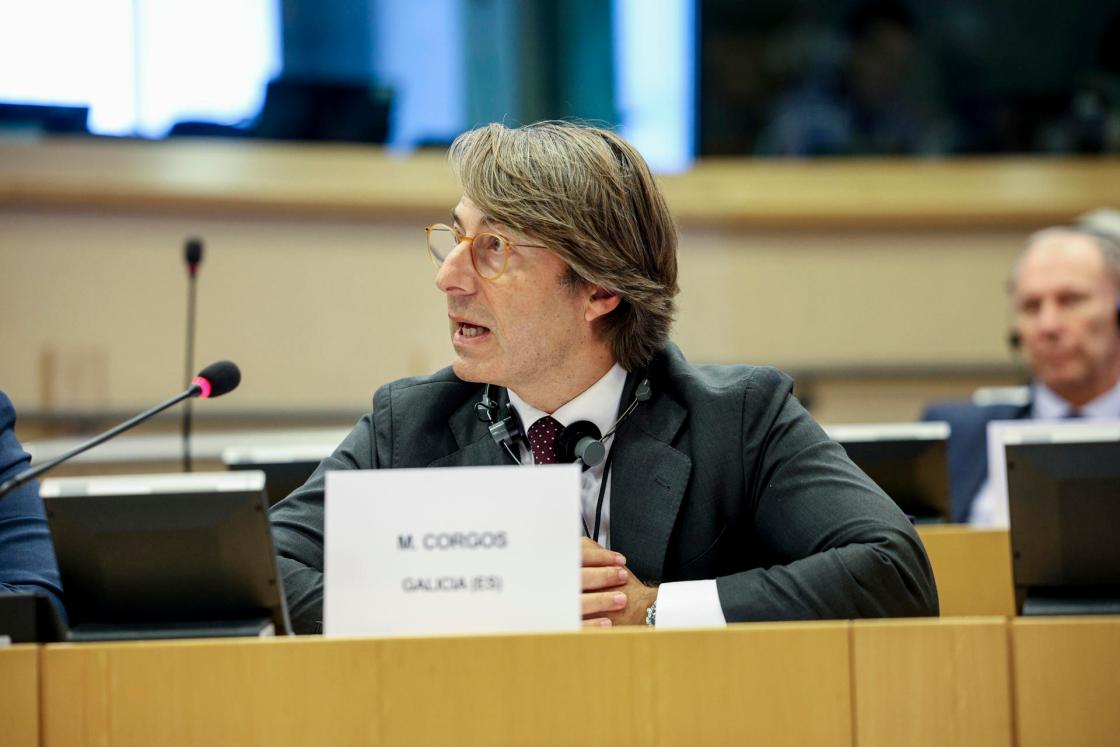 BRUSELAS (BÉLGICA), 29/09/2026.- El conselleiro de Hacienda y Administración Pública de la Xunta de Galicia, Miguel Corgos, pidió este lunes a la Comisión Europea "recursos suficientes" para desarrollar las políticas comunitarias en el nuevo presupuesto de la UE y reclamó al Gobierno una "cogobernanza de verdad" junto a las comunidades autónomas en la gestión de los fondos europeos. EFE/ Pablo Garrigós