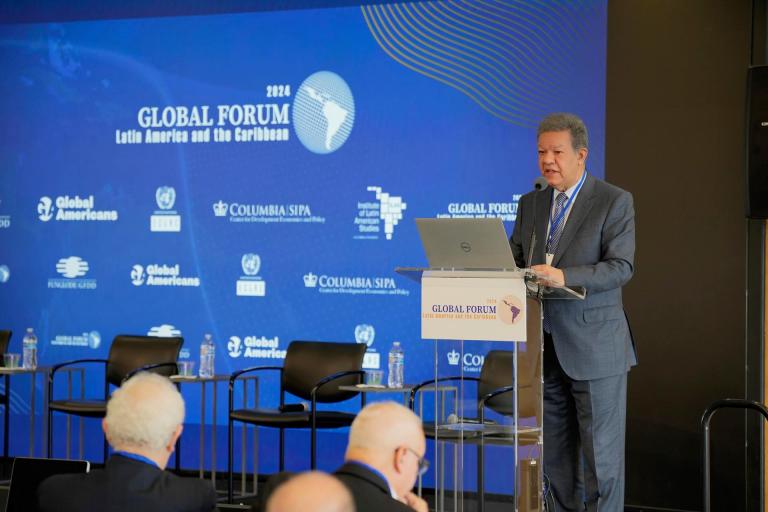 Expresidente de República Dominicana, Leonel Fernández Reyna, fundador de Funglode. Las tensiones geopolíticas, la transformación de la economía mundial, el avance de la inteligencia artificial y los procesos electorales de 2026 centrarán este miércoles el VIII Foro Global América Latina y el Caribe, que se celebrará en la Universidad de Columbia, en Nueva York. EFE/ Funglode /SOLO USO EDITORIAL NO VENTAS /SOLO DISPONIBLE PARA ILUSTRAR LA NOTICIA QUE ACOMPAÑA (CRÉDITO OBLIGATORIO)