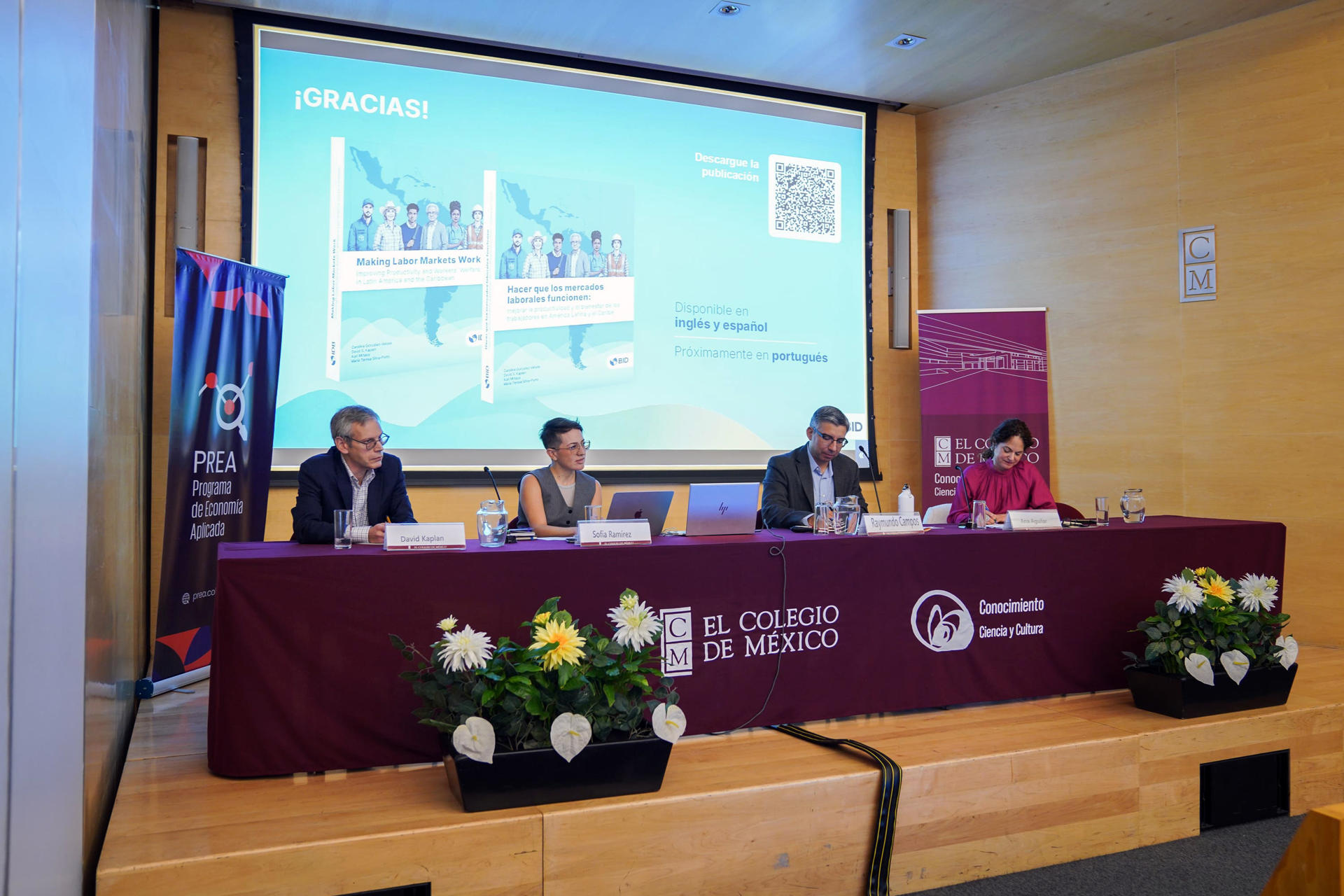 Especialista en mercados laborales y seguridad social del Banco Interamericano de Desarrollo (BID), David Kaplan; la maestra en Economía por el ITAM Sofía Ramírez; al director y profesor-investigador del Centro de Estudios Económicos de el Colegio de México, Raymundo Campos, y a la directora del Consejo Mexicano de Negocios (CMN), Ana Aguilar, durante un evento en el Colegio de México, al sur de la Ciudad de México (México). EFE/ Colegio de México /SOLO USO EDITORIAL NO VENTAS /SOLO DISPONIBLE PARA ILUSTRAR LA NOTICIA QUE ACOMPAÑA (CRÉDITO OBLIGATORIO)