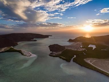Playa Balandra se consolida como joya turística mundial al destacar en cuatro rankings internacionales de 2026
