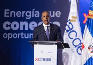 El ministro de Energía y Minas de República Dominicana, Joel Santos, habla en la ceremonia inaugural de la XI Semana de la Energía, de la Organización Latinoamericana y Caribeña de Energía OLACDE este martes, en Santo Domingo (República Dominicana). EFE/ Orlando Barría