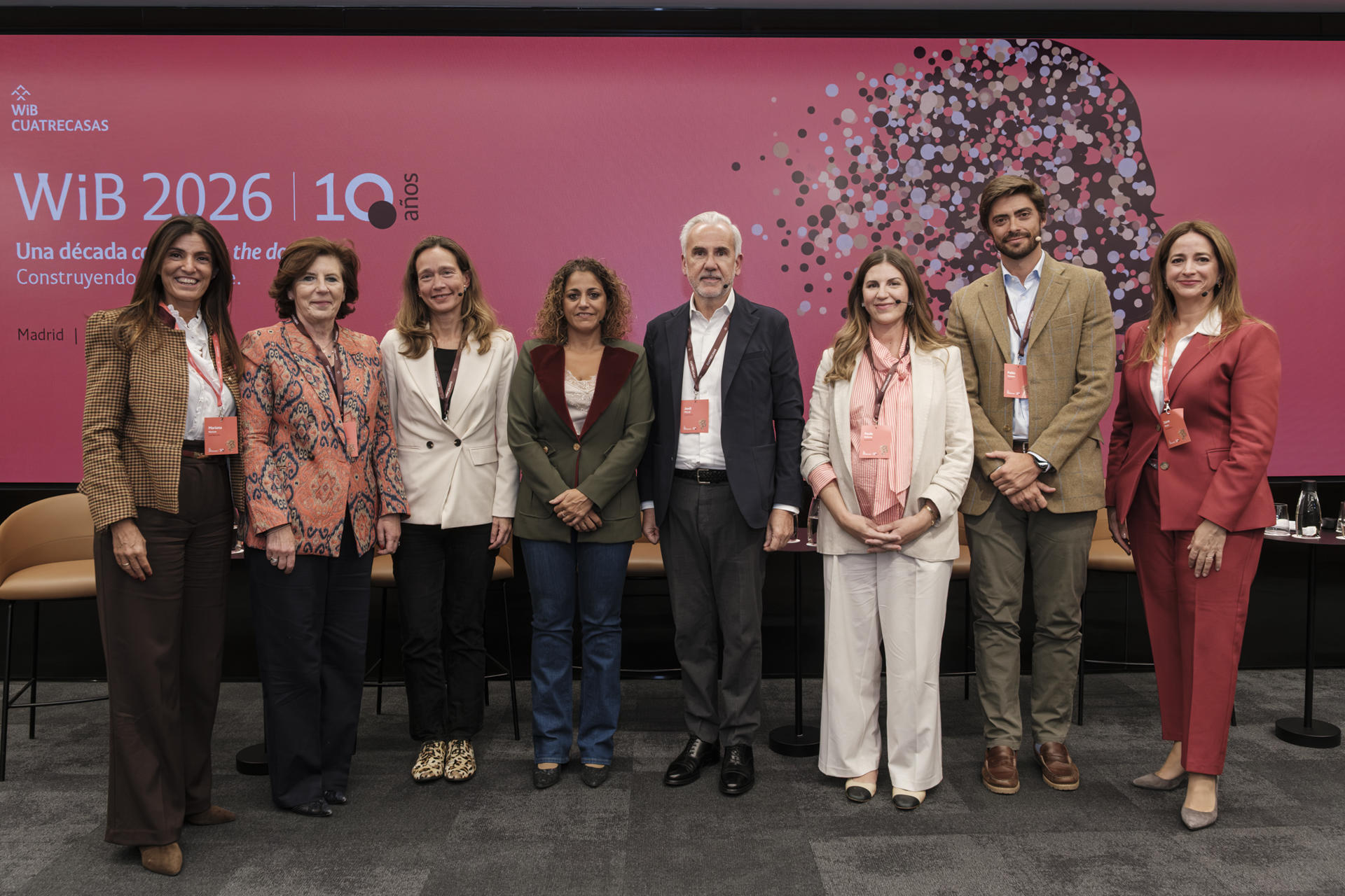 De izq-dcha Mariana Norton, Helena Herrero, Laia Collazos, Beatriz Álvarez, Jordi Morral, Paula Babiano, Pablo Ventura y Diana Rivera