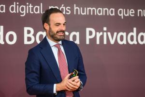 El director de Banca Privada e Inversión de ING España, Pablo Porres, durante la presentación en Madrid del nuevo producto de banca privada digital del banco. EFE/ING/CEDIDA/CRÉDITO OBLIGATORIO