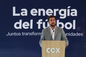 El presidente ejecutivo del Grupo Cox, Enrique Riquelme, habla durante la presentación de la Fundación Cox este jueves, en Ciudad de México (México). EFE/ Sáshenka Gutiérrez