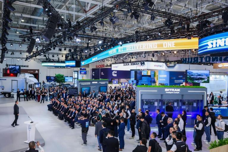 En la foto, evento de lanzamiento de productos de Shandong Heavy Industry Group en IAA Transportation 2026 en Hannover, Alemania. (Foto proporcionada por Shandong Heavy Industry Group)( Uso editorial)